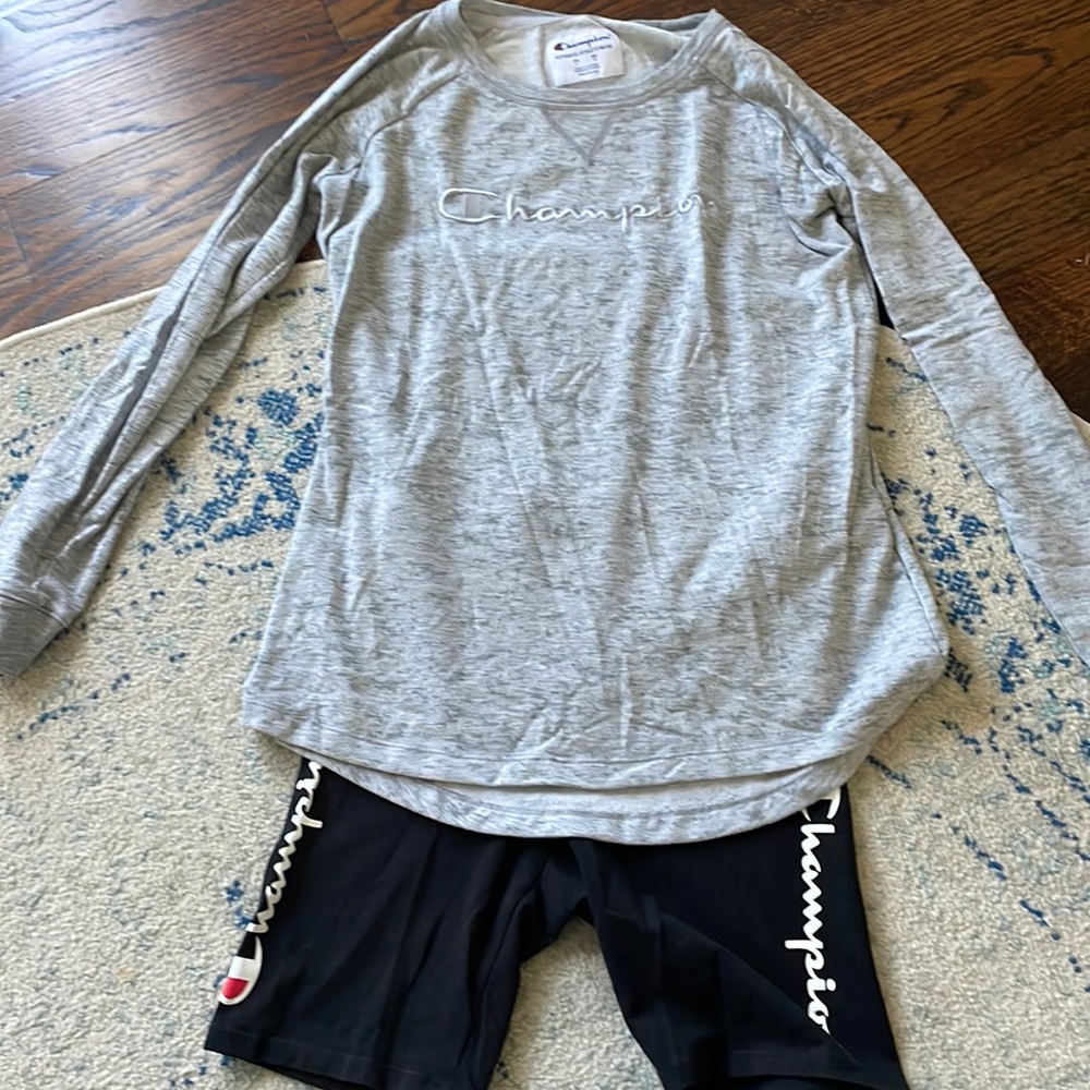 Womens Champion Outfit size S